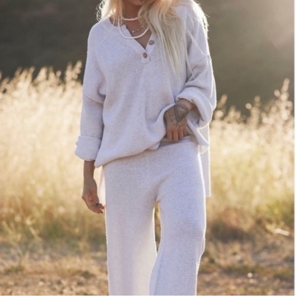FREE PEOPLE Hailee sweater set Top + pants set size large Ivory Heather NWT